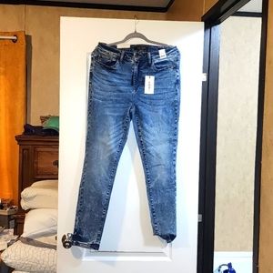 Judy Blue Acid Wash Skinny Jeans